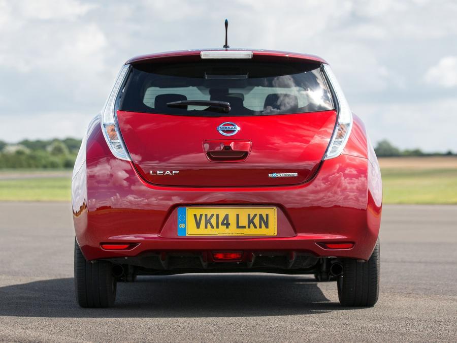  Nissan Leaf 2013 года  (UK) (фото 6 из 29)